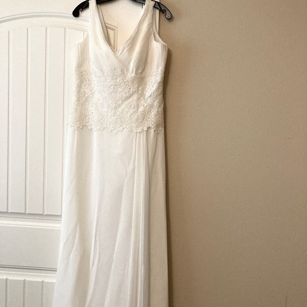 Wedding Dress - David’s Bridal Gown, white, floor length